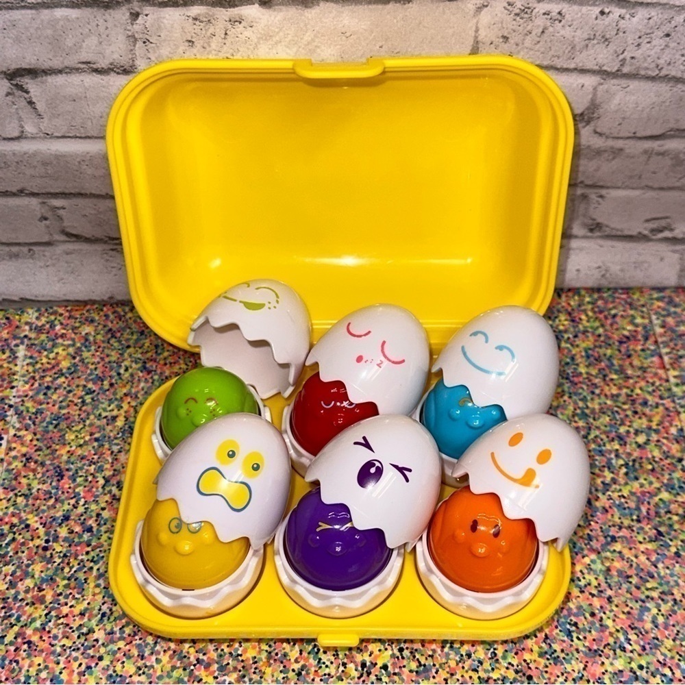 Tomy Hide N Squeak Eggs 1993 Kids Learning Matching Colors Sounds Toy Sensory